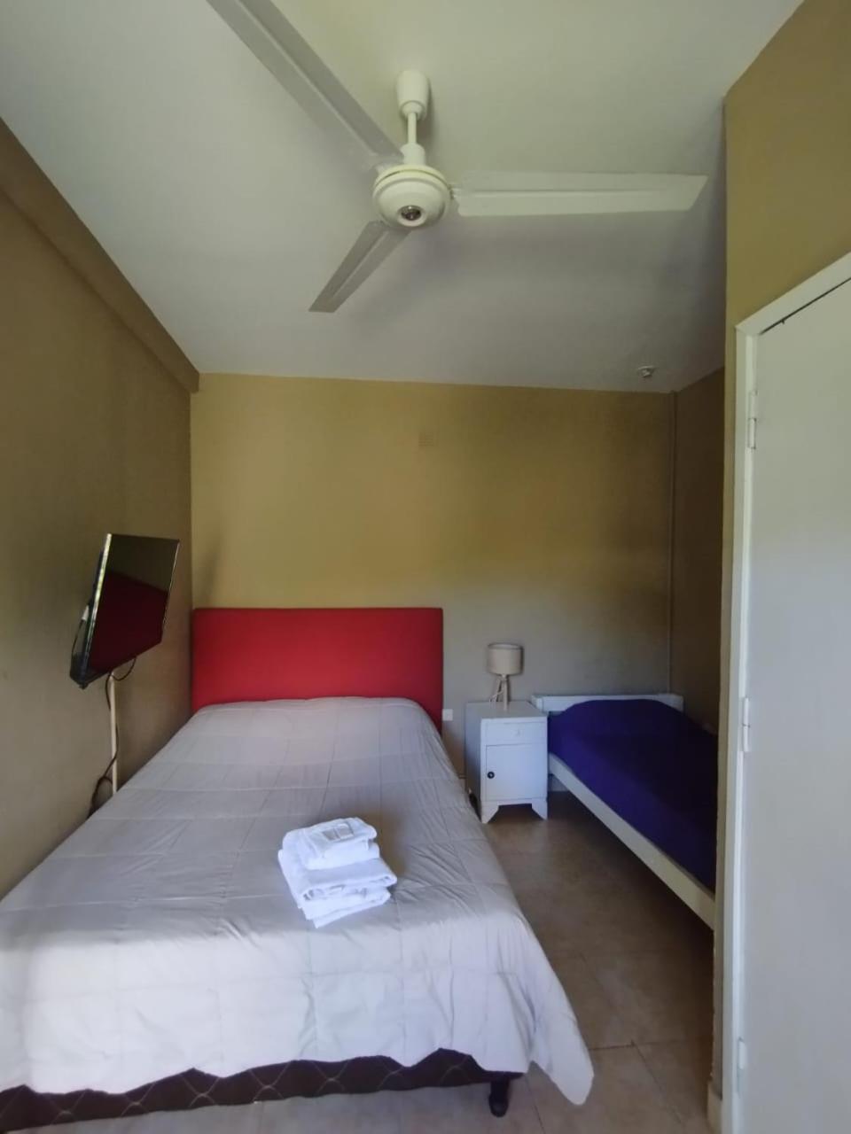 La Morada Hostal Cafayate Bagian luar foto